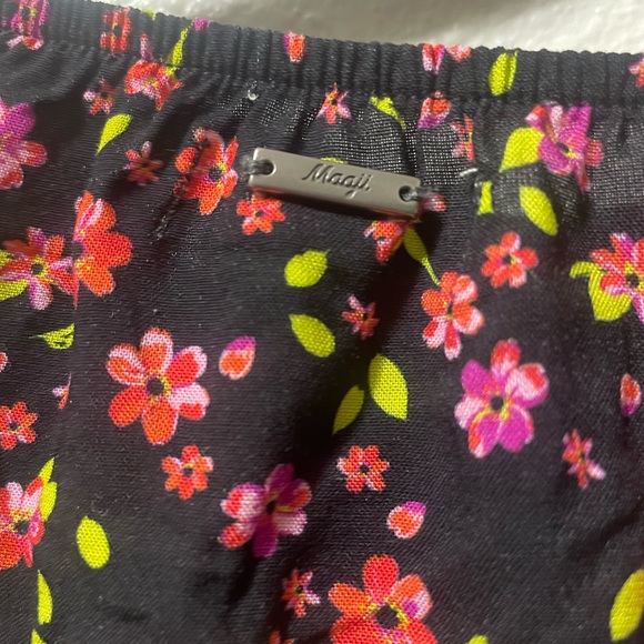 Maaji tropical dress small flowers - Picture 9 of 9